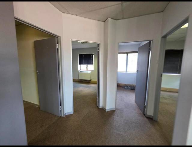 BUSINESS PROPERTY TO RENT IN FAERIE GLEN